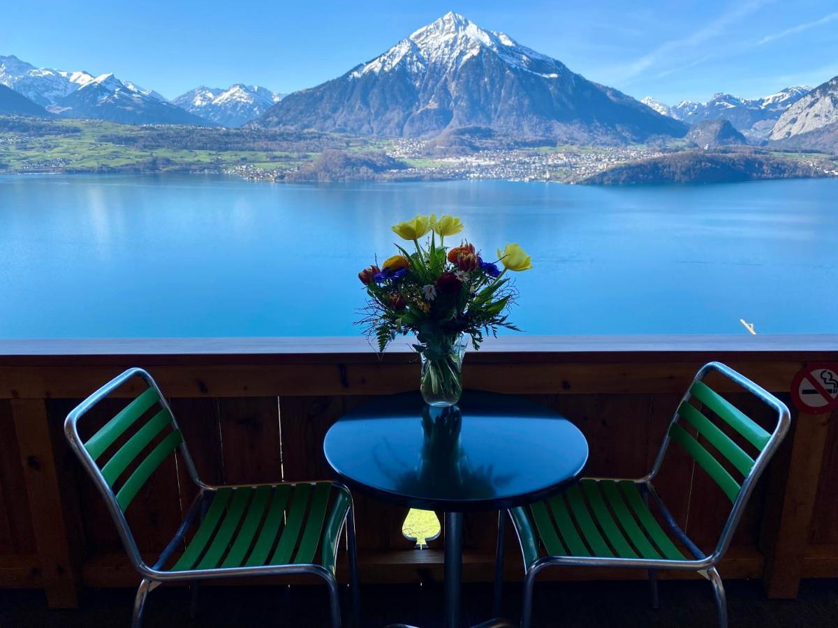 Chalet Egglen "Typical Swiss House, Best Views, Private Jacuzzi" Sigriswil Ngoại thất bức ảnh