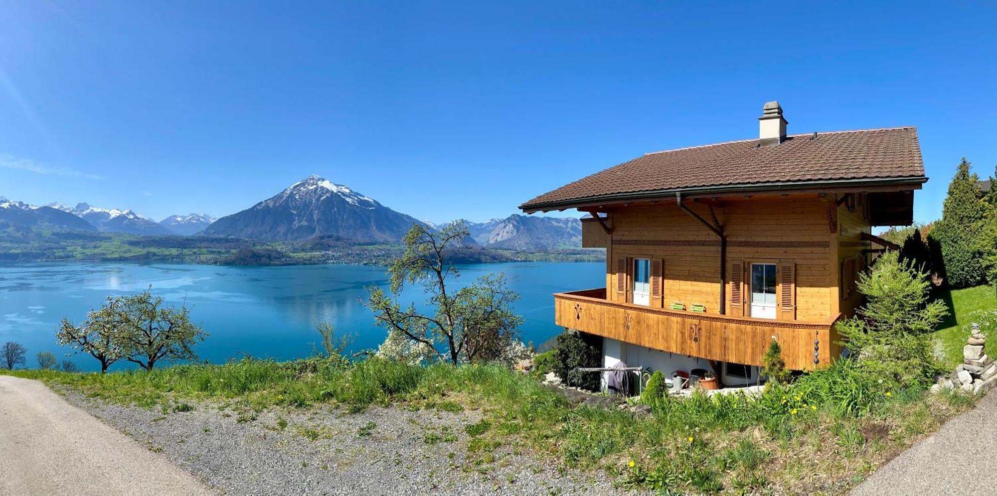 Chalet Egglen "Typical Swiss House, Best Views, Private Jacuzzi" Sigriswil Ngoại thất bức ảnh